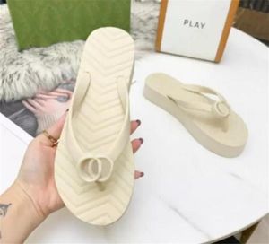 Designer femme pantoufles hommes pantoufles pour femmes dames tongs simples jeunes pantoufles mocassins chaussures portant des chaussures de plage sur des pantoufles de loisirs