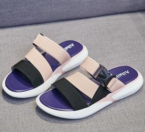 Designer Women 7618 Zomer Sandy Beach Flat Heel Fashion Platform Open Tenes Sandalen Scuffs buitenshuis Non-Slip Lady Sexy Slippers