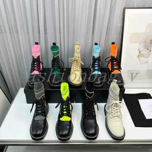 Botines de diseñador para mujer Botas de plataforma tejidas de color con cordones Botas cortas de arco iris Moda para mujer Zapatos de punto con caja