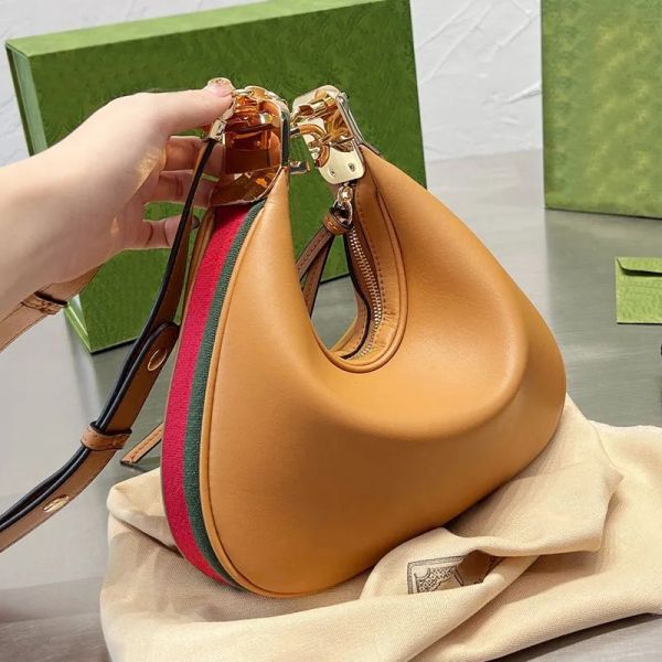 Designer Femmes attachée Hobo Underarm Sac Italie marque Half Moon Cowhide Cuir Crossbodybags Hands Sacs Lady Canvas Épaule imprimée 21 Luxurys Designers Bags 2024