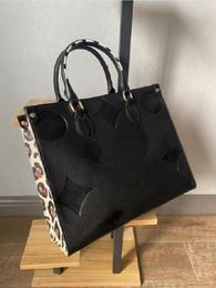 Designer Damestas Reliëf Zwarte bloem Monogrammen ONTHEGO GM MM Tassen louiseitys Handtas Portemonnee Tote Schouder Crossbody Vrouwelijke Rugzak ONDERWEG