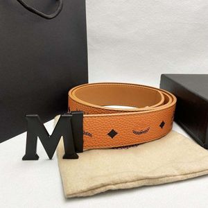 Designer Women Belts Man en cuir lisse boucle rouge ceinture Cintura la Sangle Casual Ceinture Lettre m longueur 100-125 cm pour les cadeaux avec une boîte d'origine