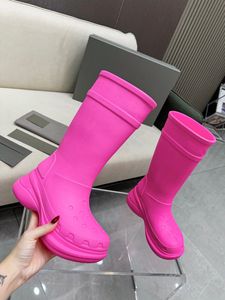 Designer Women Boots Classic Martin High Heels 6cm Bottes de pluie Rubber Femmes d'hiver Bottes de pluie Chaussures extérieures