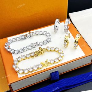 Designer Vrouwen Armband Luxe Merk V Armband Fashion Design Wit Vergulde Volledige Diamanten Armband Oorbellen Hoge Sieraden Perfect Cadeau