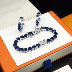 Designer Vrouwen Armband Luxe Merk V Armband Fashion Design Wit Vergulde Blauwe Diamanten Diamanten Armband Oorbellen Fijne Sieraden Perfect Cadeau