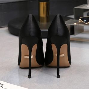 Designer femmes marque Super chaussures à talons hauts fête de mariage solide nu noir stiletto paillettes mode luxe dame chaussures habillées