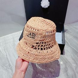 Ontwerper Dames Emmer Hoeden Handgemaakte Gebreide Muts Outdoor Jurk Zon Voorkomen Motorkap Muts Cappelli Firmati Baseball Caps 4 Stijl 22235y