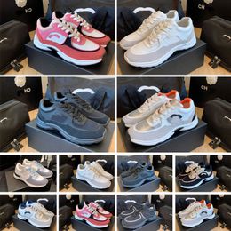 Designer Femmes Chaussures Calfskin Trainers Vintage Sneakers Réflexion Fashion Cuir Chan Plateforme Nel Lace-Up Print Localiers Sneaker