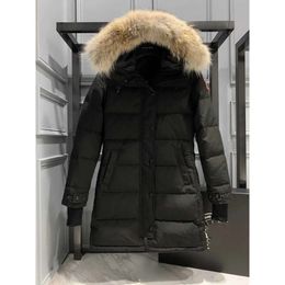 Diseñador Mujeres canadienses Goose Versión de longitud media Pufla Down Womens Chaqueta Invierno espesas espesas cálidas en el viento de parkas