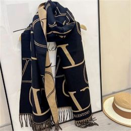 Diseñador Mujeres de cachemira Bufanda completa bufandas impresas Hombre Soft Touch cálido con etiquetas Autumn Winter Long Shawls 5 colores son opcionales
