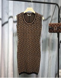 Designer femmes robes décontractées robe en tricot classique mode lettre motif à manches courtes vêtements pour femmes
