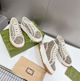 Designer Women Casual Shoes Italië 2024 Hoge topbrief Hoogwaardige Sneaker Beige Ebony Canvas Casual Tennis Shoe Luxury Fabric Trims Dikke Soled Boots