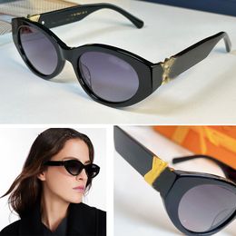 Designer Femmes Cat Oeil Cadre Lunettes de soleil Luxury Dames Acetate Black Cateye Twist Cat Eye Sunglasses Lunes Femmes Femmes Fiche à l'extérieur Z2104