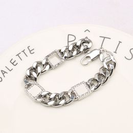 Designer Femmes Charme Bijoux Chaîne Bracelets Marque Lettre Alliage Matériel Bracelet Cristal Strass Perle Chaînes Bracelet De Mariage
