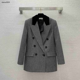 Designer Damen Mantel Langarm Mantel hochwertige Damenmode Knopfdekoration V-Ausschnitt Strickjacke Jacke 15. Dezember Neu