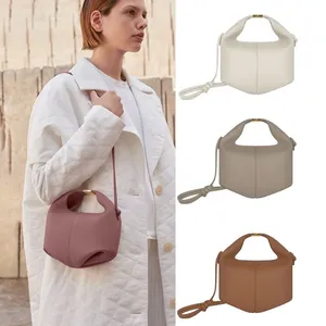 Sacs à bandoulière de styliste pour femmes, sacs à main de styliste de luxe, Mini boîte Portable en peau de mouton noir pour dames, niche de mode