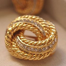 Designer Women oorbellen Luxe 18K Gold vergulde diamant earclip jubileum geschenk van hoge kwaliteit vintage jwerigheid voor sierlijke dame