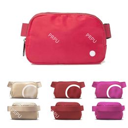 Designer Femmes Fanny Pack Sac de taille Yoga Sac à coffre Men de luxe Bumbag Bum Sac Fashion 2l Grand Boulon enlece