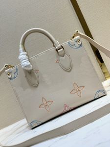 Sac à main de créateur pour femme, le nouveau sac à main de style frais présente une palette de couleurs blanc ivoire associée à des étoiles contrastées lumineuses 25 cm x 19 cm x 11,5 cm.