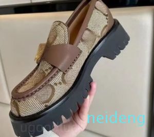 Designer femmes cent mocassins à fond épais plate-forme de muffin anglais boucle de mors chaussures décontractées petites chaussures en toile étrier abeille petites chaussures en cuir