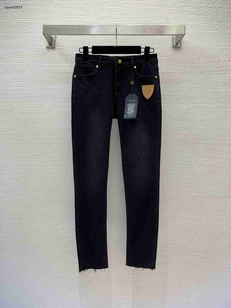 Diseñador mujer jeans ropa de marca pantalones de mujer moda Logotipo bordado cuero decorado con pantalones elásticos 15 de diciembre Nuevo