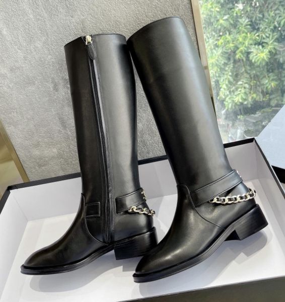 Designer Femmes Bottes de genou Souges épaisses chaîne de chagties Chelsea Boots Ladies Board Boots High Boots Femme Boots Boots de la cheville femme noire