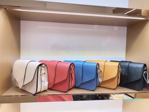 Designer- Femmes Cuir Mode Sacs à bandoulière Sacs à main de mode Sacs à main populaires