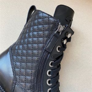 Designer Women Martin Boots Cowskin Leather Knight Boot lacets Ouverture à glissière réglable Ladies Outdoor Bootie