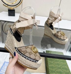 Designer Women Matelasse Platform Espadriile Sandaal Sandaal Fashion Starboard Wedge Sandaalgras Geweven dik Hoog hakken Lederen schoenen Maat 35-41