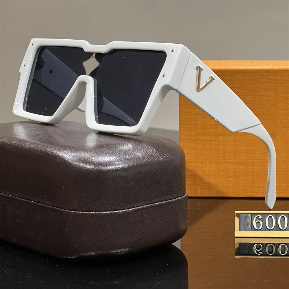 Tasarımcı Kadın Erkekler Güneş Gözlüğü Moda Açık Hava Spor UV400 Plaj Güneş Gözlükleri Klasik Gözlük Unisex Gözlükler Seyahat Sürüş Çoklu Stil Gölgeleri