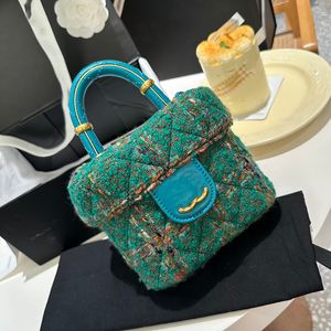 Diseñador Mujer Mini 15 cm Bolsa de maquillaje Lana Lana Bolso a cuadros Asa Bolso de lujo Hardware dorado Hebilla de metal Cadena Matelasse Bolsillo diagonal en el hombro Paquete rojo Sacoche