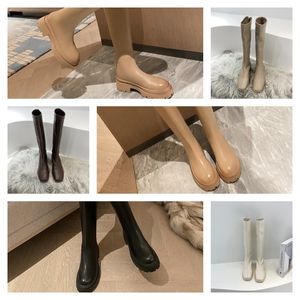 Botas de placa de diseñador para mujer Botas de tobillo con plataforma con cordones Botas de combate de cuero negro de nailon para mujer Bota de invierno de tacón alto con caja