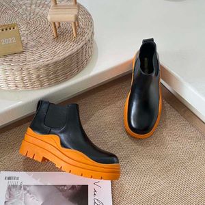 Designer Women Platform Boots Fashion Anti-Slip Platform Bootie Real Leather Crystal Outdoor Martin Ankle Winter Fall gekleurde zolen No423