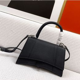 Bolso de diseñador para mujer Bolso de reloj de arena Bolso de lujo de un hombro Bolso bandolera de cuero genuino Bolso de mano Monedero Moda Todo-fósforo mini Negro Tamaño 19-13-6cm