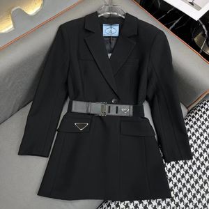 Designer Women's Blazer Black Metal Triangle Logo Decoration Decoration Elegant Luxury Women's Long Blazer Jacket