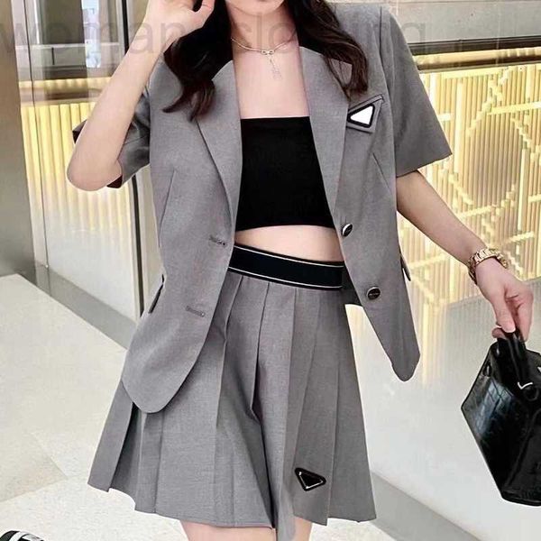 Designer Blazers pour femmes Vêtements Vest Blazers Robe courte Ensembles deux pièces Costumes décontractés Femmes Haut sans manches Robes Slim Noir Blanc FTPM