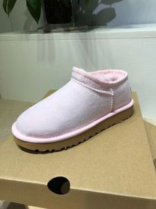 Designer dameslaarzen slippers reële bont schapenvacht klassieke vrouwen ultra mini laars slip-on schoenen suède bovenwerk