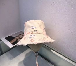 Chapeaux de seau pour femmes de créateurs Chapeau de parasol d'été pour hommes Tempérament classique Vacances Polyvalent Soleil Prévenir Chapeau Design Mode Couple Chapeau de voyage