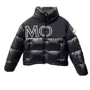 Parka De Plumas De Diseñador Para Mujer Emblema Bordado Cuello De Pie Para Mujer Empalme De Letras Chaqueta De Invierno Corta Brillante Abrigo De Pan Cálido Suelto Y Engrosado