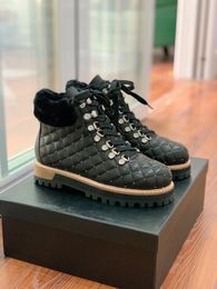 Designer dames korte laarzen met platte hak Mode luxe sportschoenen Zwart en wit Veters Antislip rubberen zool Winter warm Martin Snowboots Legerlaarzen 35-41