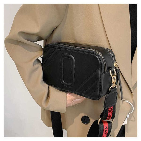 Sac à main pour femmes de concepteur 2023 Nouveau sac pour femmes réseau rouge même éponge coton costume oreiller une épaule bandoulière en cuir portable