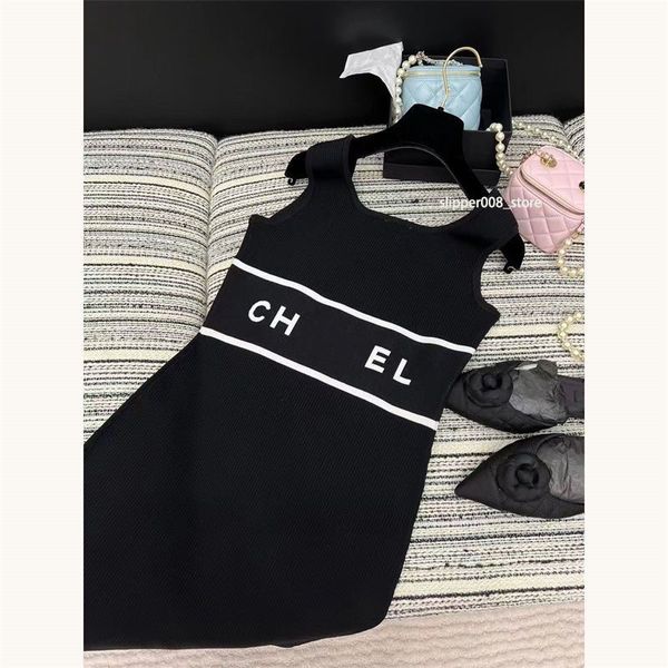 Channel Designer Femmes Robes de tricot de soie de glace Robe de broderie de mode Femmes Casual manches courtes Jupes longues Vintage Blouse Jupe longue Lady Outwears Tops