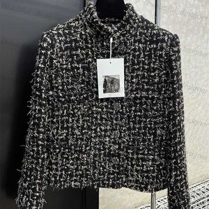 Designer Women's Jacket 2024 Début de printemps Nouvelle industrie lâche et polyvalente Tempérament noir Black Small Wind Flear Flear en laine courte
