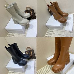 Stivali in pelle da donna firmati Autunno Inverno Tinta unita Marca Cerniera Tacchi grossi Stivali moda di alta qualità con dimensioni della scatola 35-40