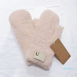 Gants de lettre de concepteur pour femmes pour l'hiver automne mitaines en cachemire gant avec de beaux gants d'hiver chauds en plein air