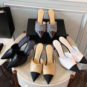 Sandalias de diseñador para mujer Marca Tacones altos Zapatos de vestir de cuero Perla puntiaguda Tacones altos delgados Combinación de colores Sandalias de verano para mujeres profesionales sexy