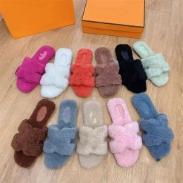 Designer damespantoffels Luxe wollen glijbaan Winterbont Pluizig harig Warme pantoffels Trendy mode Wollen pantoffel Warm comfort Platte bodem pantoffels Herfst winterschoenen