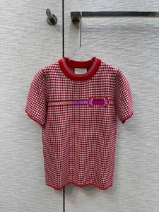 T-shirt femme design mode T-shirt à manches courtes lettre haut imprimé 2 couleurs à carreaux tricoté chemise femme à manches courtes personnalisé doux fille T-shirt 869