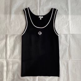 Débardeurs de créateurs pour femmes Gilet camisole brodé avec coupe élastique tricotée pour amincissement et vêtements extérieurs