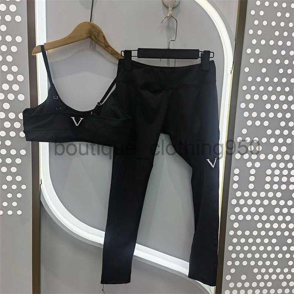 Designer pour femmes survêtement Fitness Fitness Align Pant Vaies sportives Gym Porter Vêtements Yoga Set Hollow Out Shorts Leggings Lady Fashion Sportswear Yoga Costumes